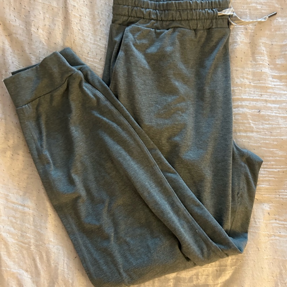 Vuori Jogger Women’s Medium Teal